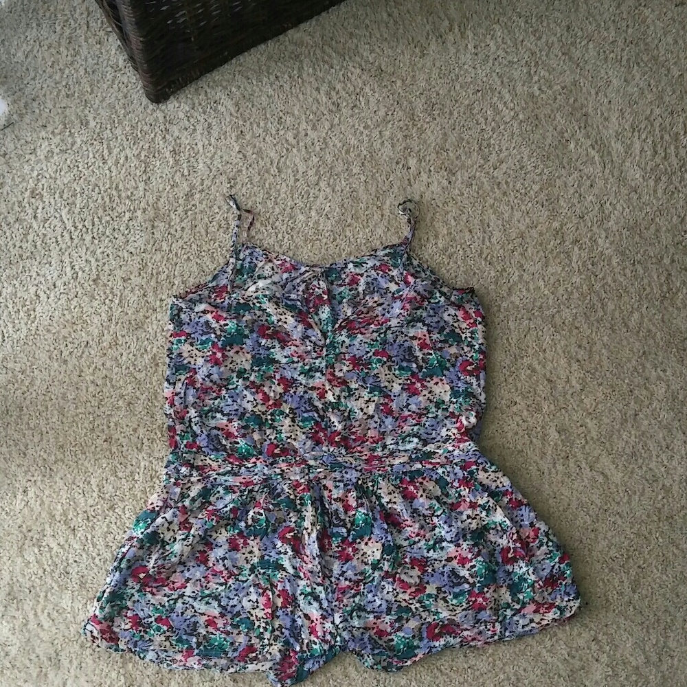 BCBGeneration | Floral Romper - Picture 4 of 6